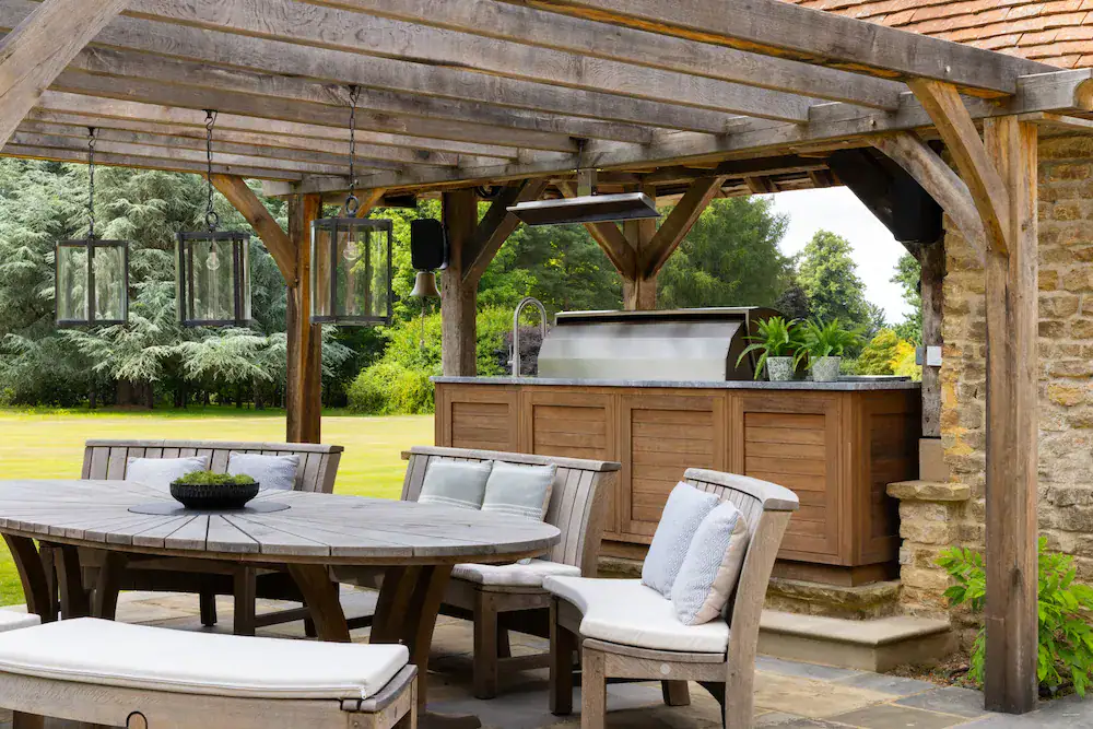 Outdoor Kitchen 11