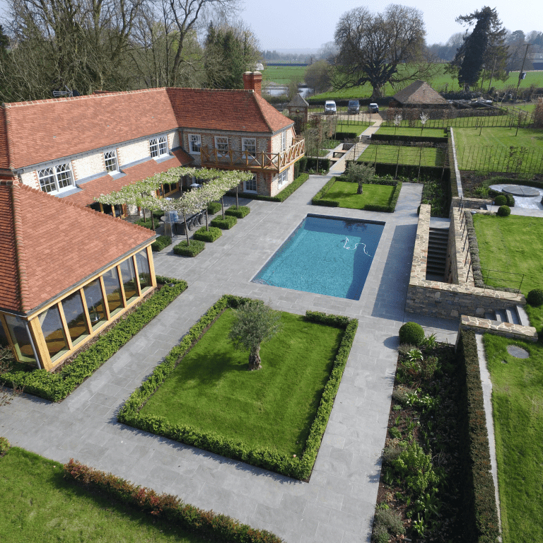 Arlesford Garden 4 of 26