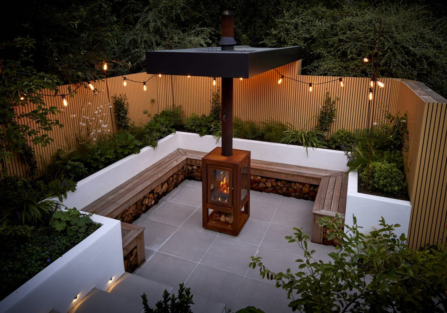PCL Crowthorne garden lighting T2 2368 scaled