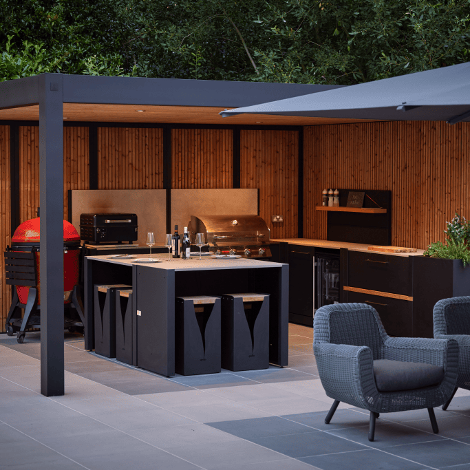 PCL Crowthorne garden lighting T2 2422 1