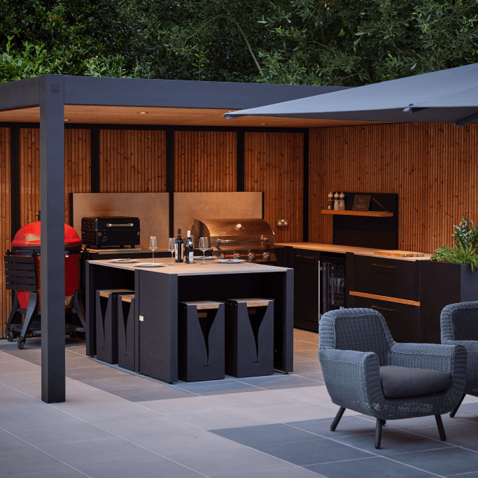 PCL Crowthorne garden lighting T2 2422 2