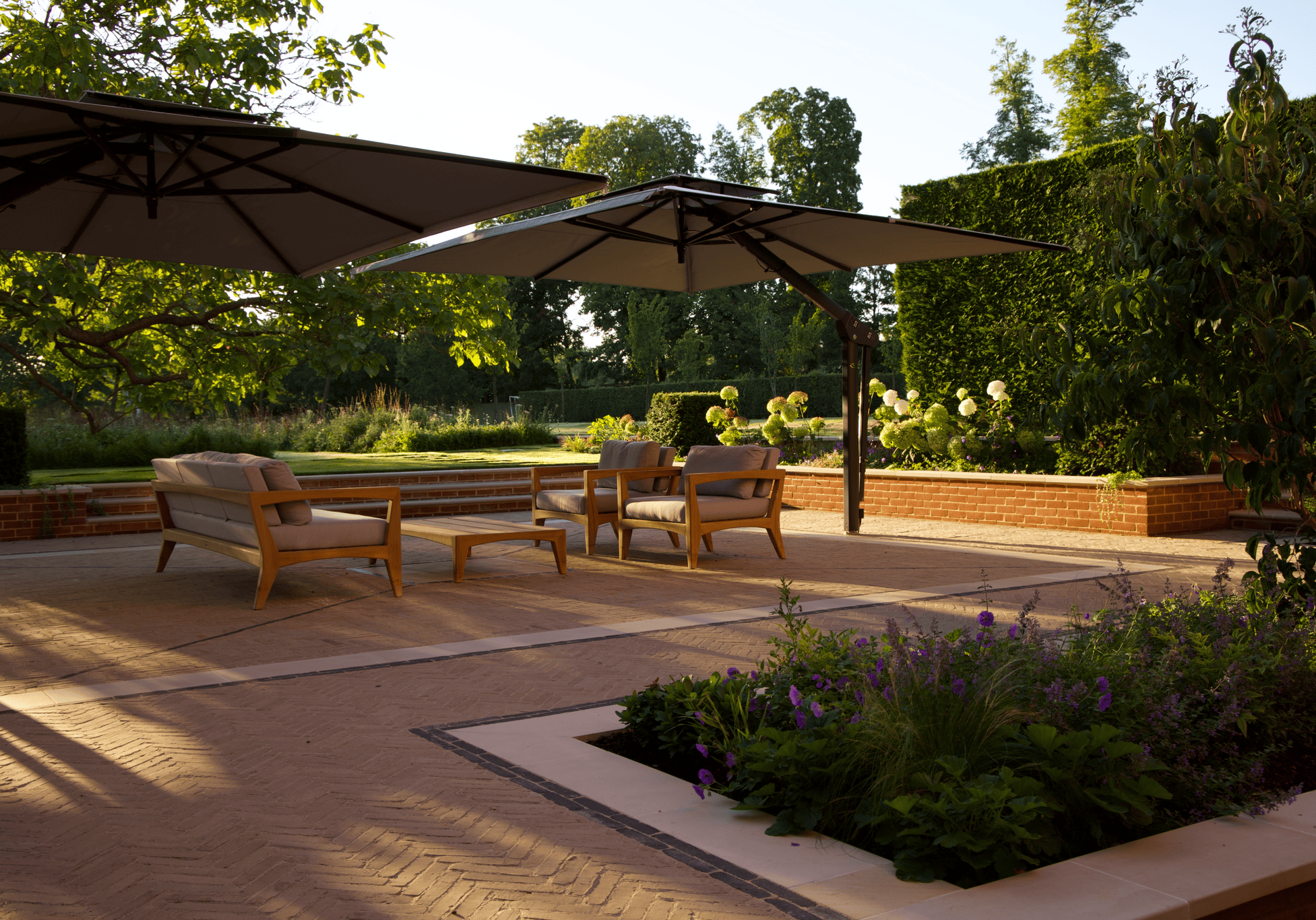 PCL Summers lodge Terrace T2 1992