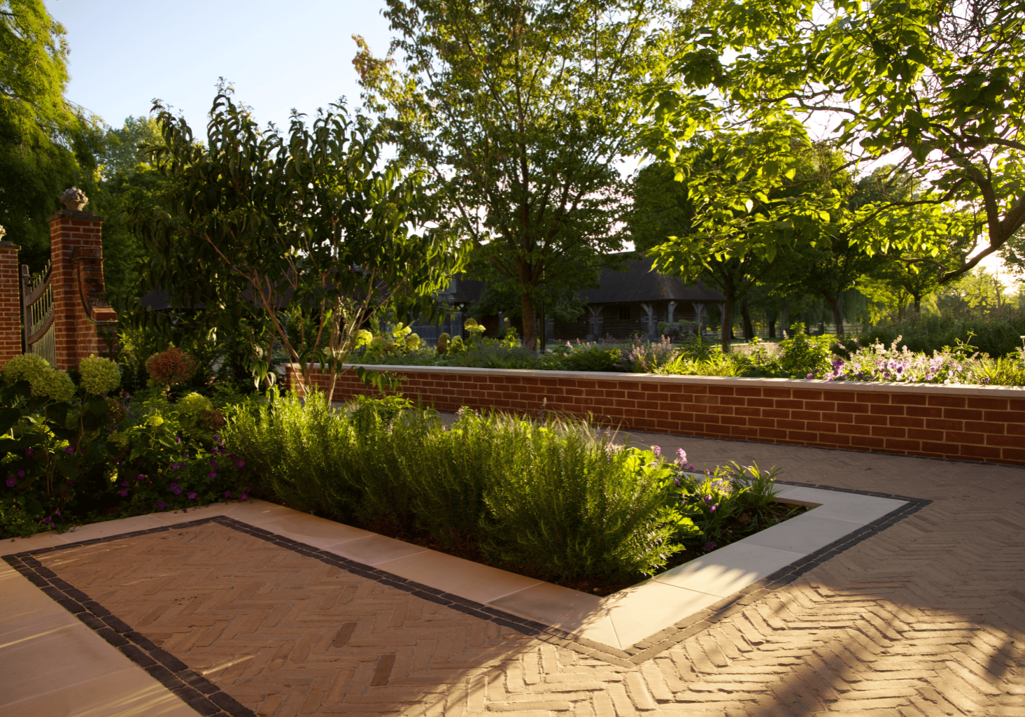 PCL Summers lodge Terrace T2 2000